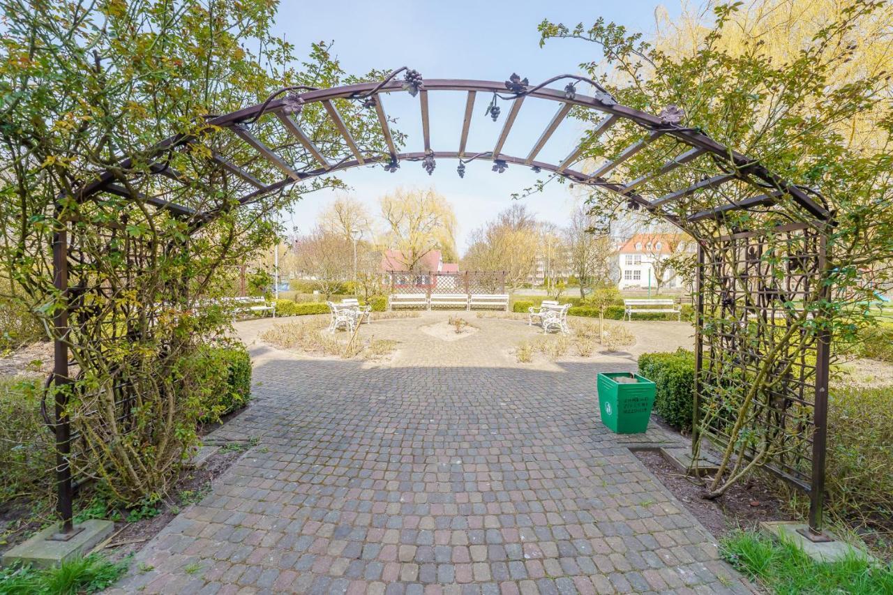 Appartamento Klimatyczny Apartament Przy Bulwarze Optima Kołobrzeg Esterno foto